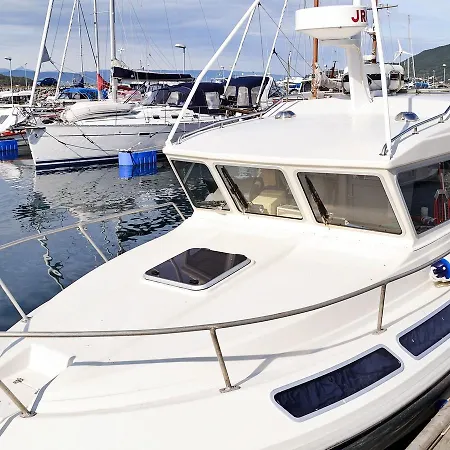 Three-bedroom Holiday In Hundested 2 *